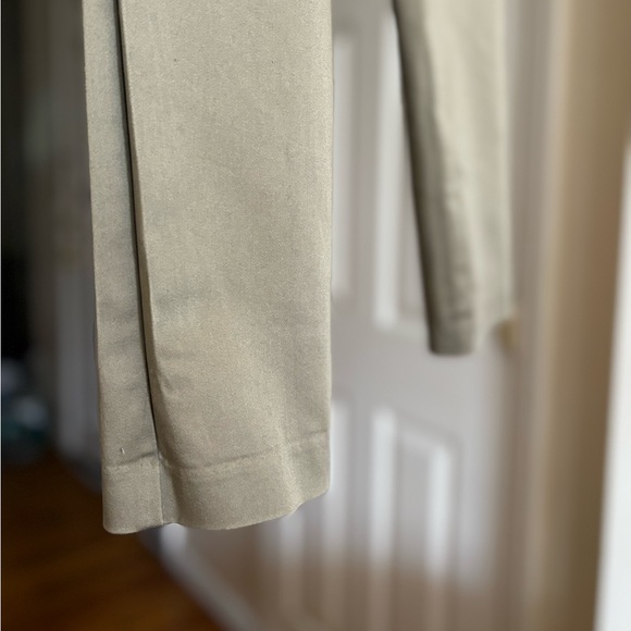 H&M Olive Green Dress Pants. - Picture 5 of 8